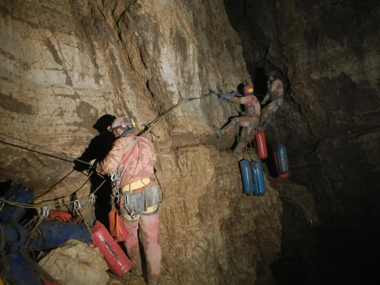 Cave logistics at Krubera-Voronya